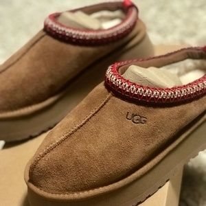 Ugg Tazz Chestnut Platform Slippers Size 7 womens